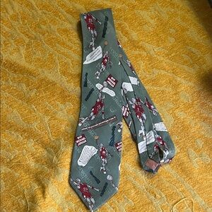 Stylish Green Sports-Themed Men's Tie